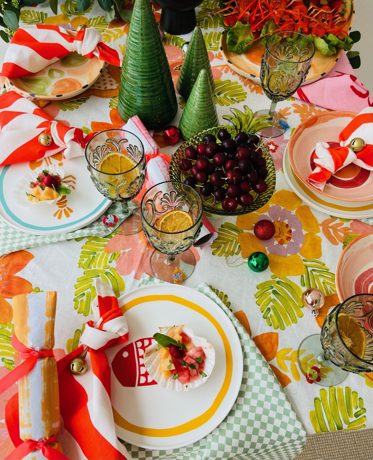 3 Inspiring Tablescapes For Christmas Central West Mums